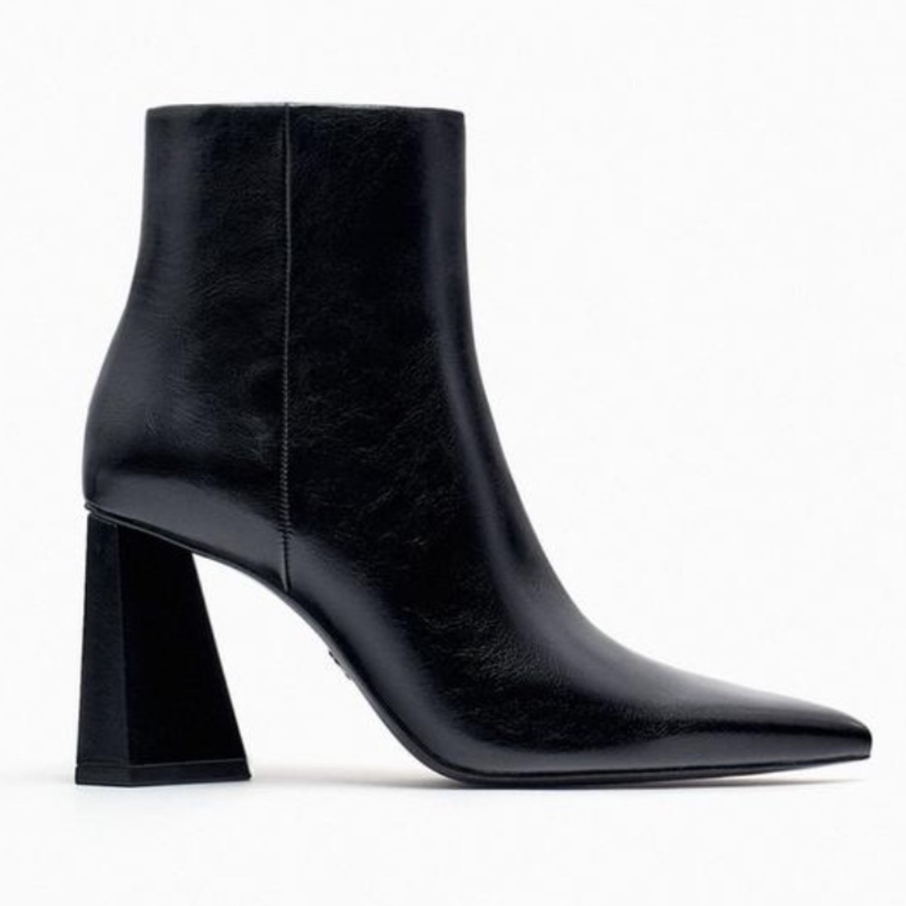 Zara Triangular Heeled Black Boots